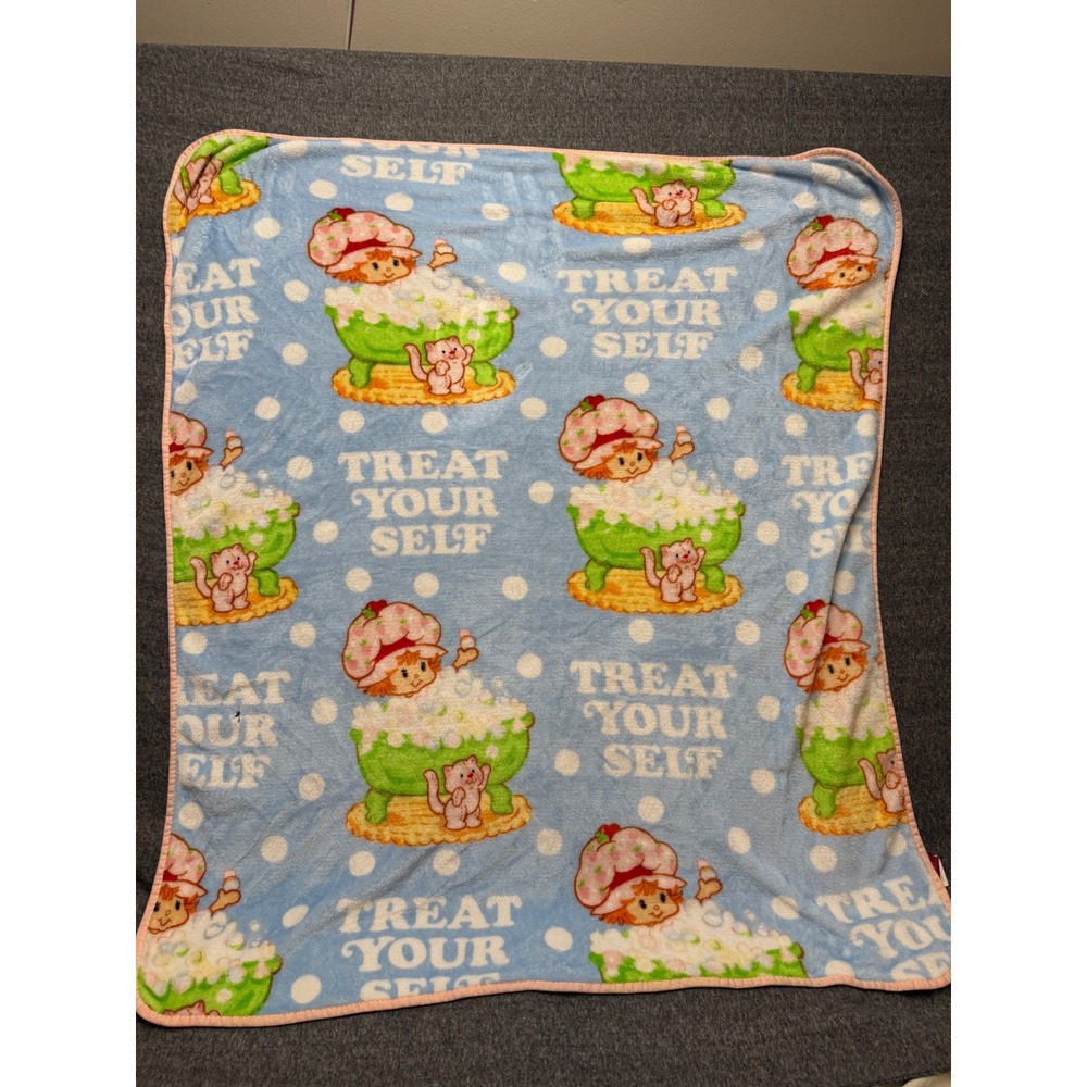Strawberry Shortcake Treat Your Self Plush Throw Blanket Blue Polka Dot 2024